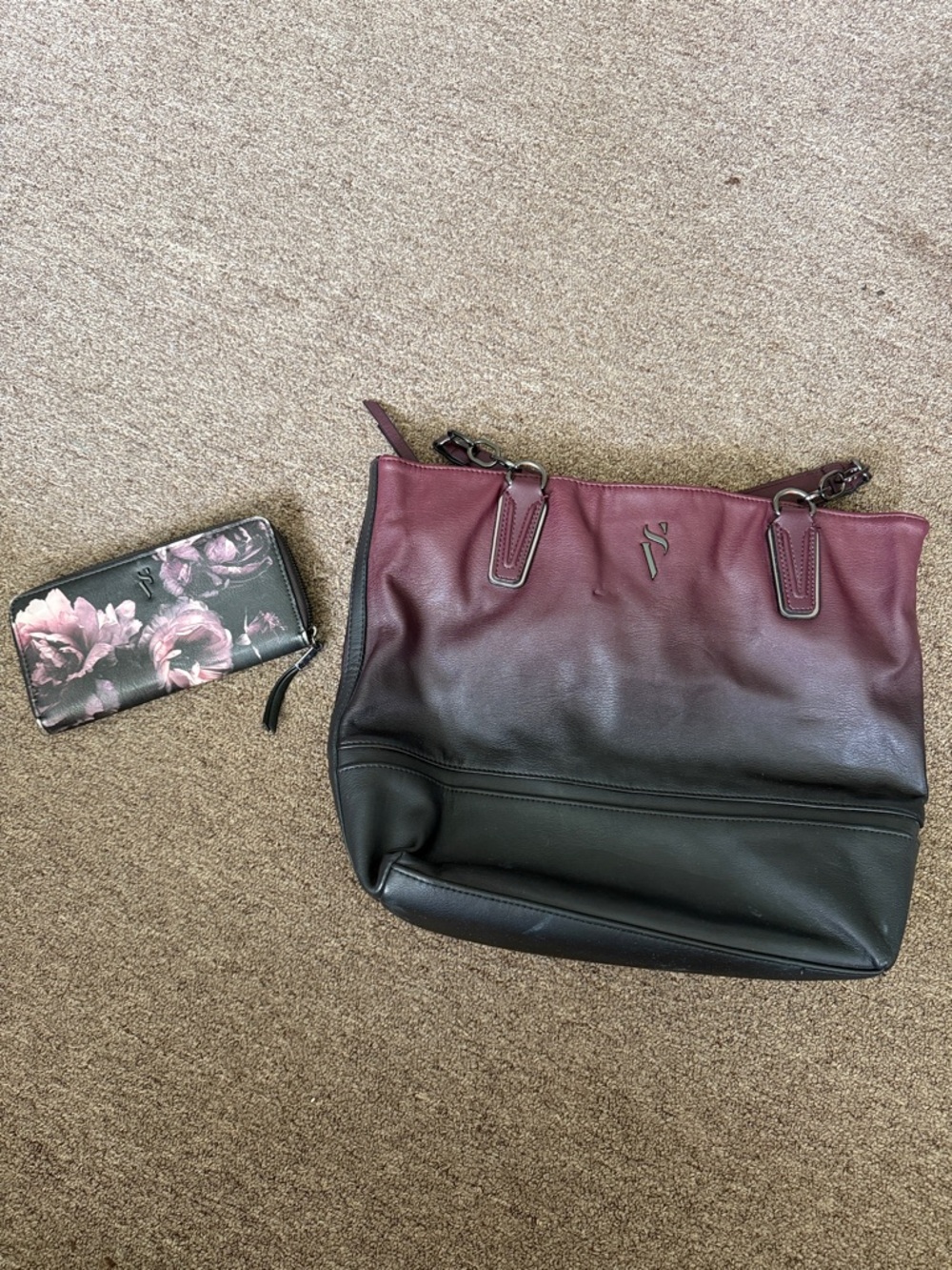 Simply Vera Vera Wang Ombre Shoulder Tote with Floral Zip Wallet - Purple/Black